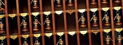 turisták fogadása kell vinniük