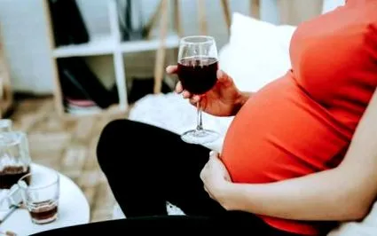 alkoholfogyasztás terhességet