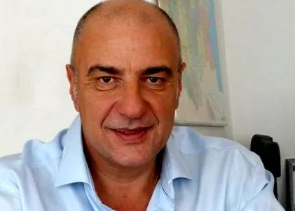 enyhén