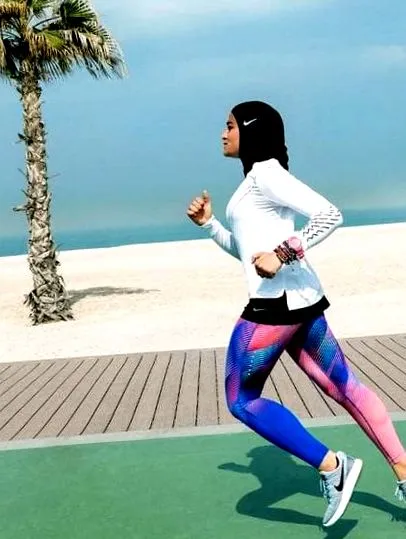 sport-hidzsábot nike