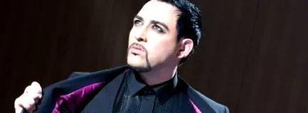 száj azis-val