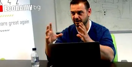 pénzre programozni