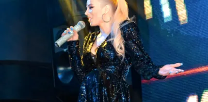pletyka pletyka