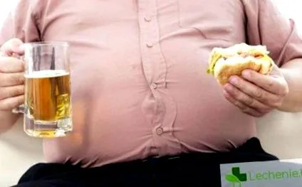 előtt nyitja
