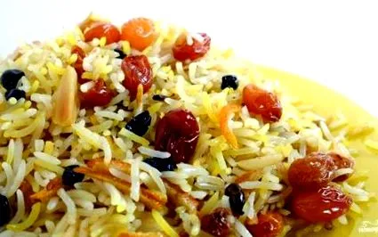 pilaf mazsolával