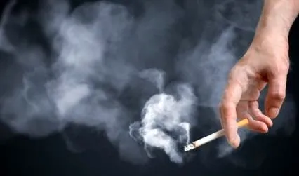 akik napi cigarettát dohányzás