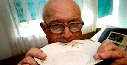 szerb pedálon