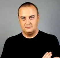 felesége