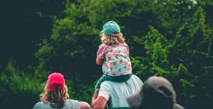 доларів відчуйте