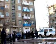 їсть