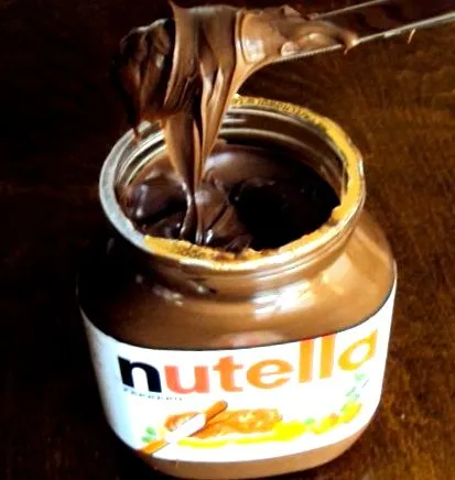 шоколадний nutella