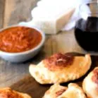 також можете