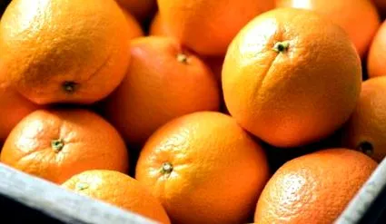 között