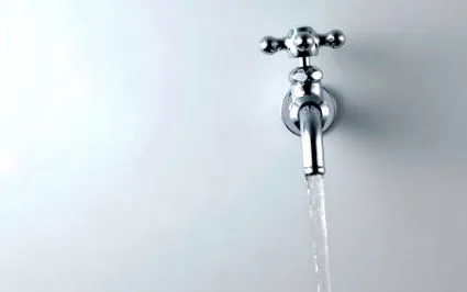 воді