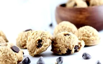 укусом