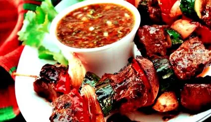 кетчупом шашлики