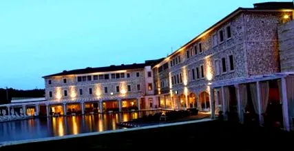 saturnia спа-готель