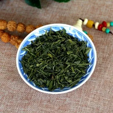 зелений