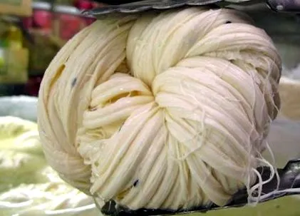 örmény