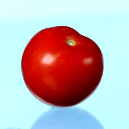 може