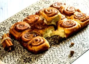 cinnabons