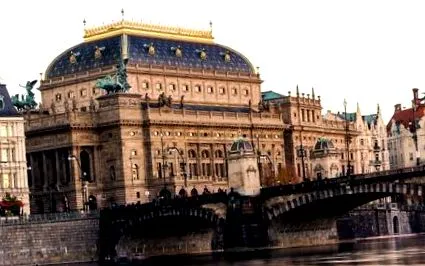 храна трябва