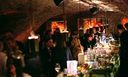 къде