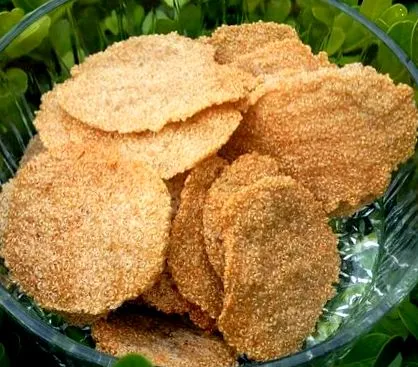 crackercrisp