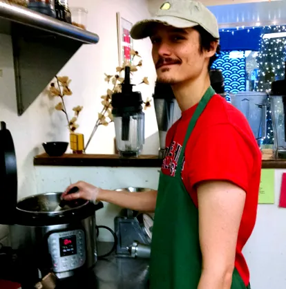 oferă