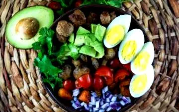 salată salată