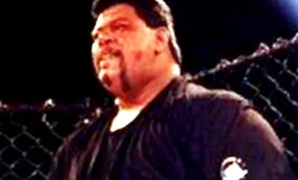 ufc-harcosa
