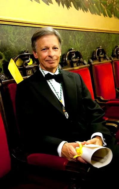 akadémikusok