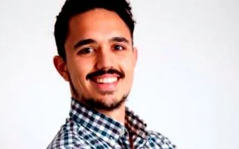 című