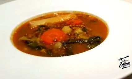 много