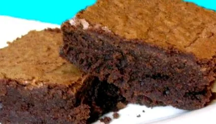 fehérjetorta