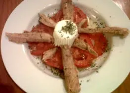 augusztus