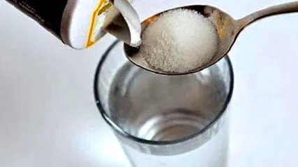 вода