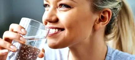 вода