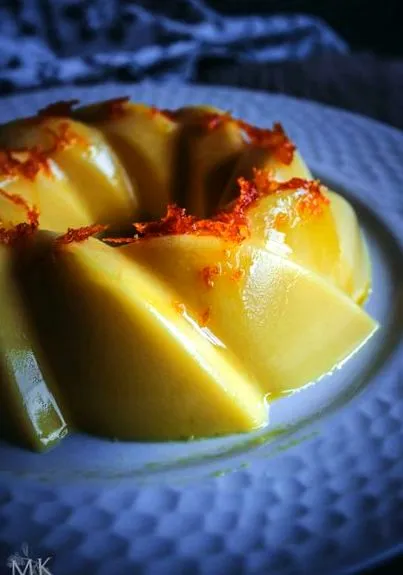 оранжев