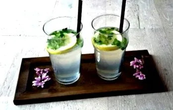 води