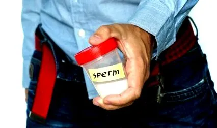 което