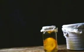 desztillált fehér