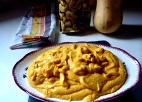 nucă