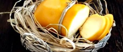 scamorza câte