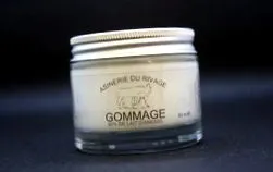 Acest exfoliant lapte