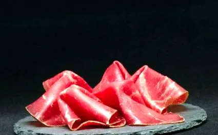 hrănesc