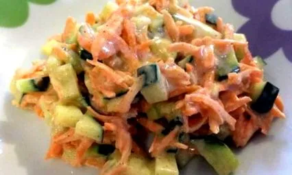 salată morcovi