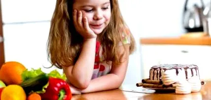 copiii mănânce copiii mănânce