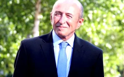 collomb politikai