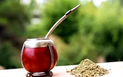 mint bármely